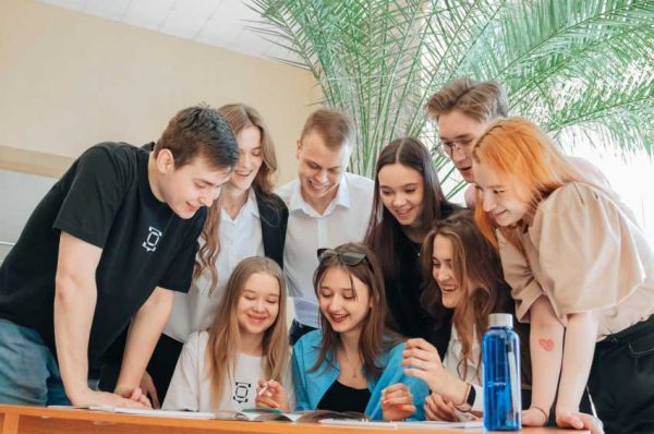 Бюджетные места, активная студенческая жизнь и современные лаборатории: почему абитуриенты Казахстана выбирают Омский политех?