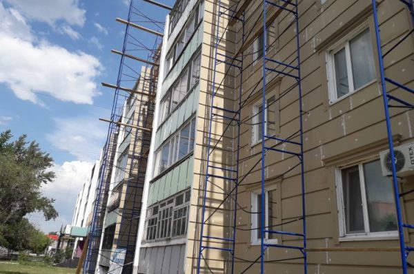 До конца июля в Костанае отремонтируют фасады 34 многоэтажек на центральных улицах