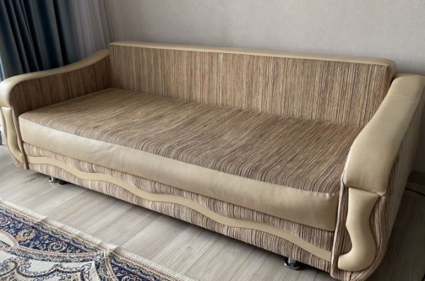 «Отдам диван даром». Казахстанка возмутилась реакцией людей на бесплатную мебель