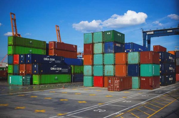 Запрет поставки санкционных грузов через Россию в Казахстан объяснили в Минторговли