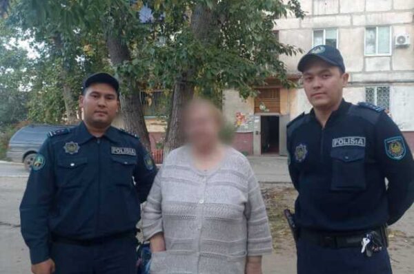 Рудненские полицейские заметили в банке пенсионерку, которая подозрительно себя ведет