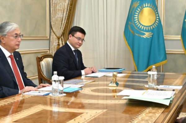 Снизить закредитованность казахстанцев поручил Президент РК