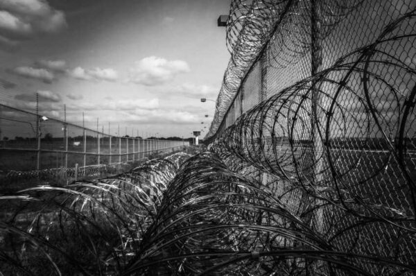 Информацию о сбежавших заключенных из тюрьмы прокомментировали в ДУИС Костанайской области