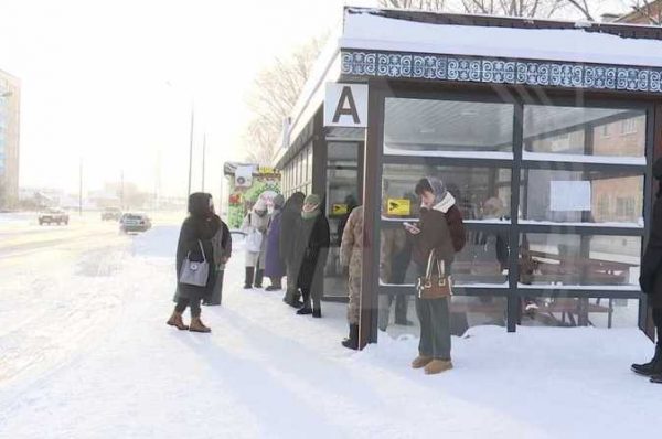 В Костанае продолжается введение к эксплуатацию теплых остановок