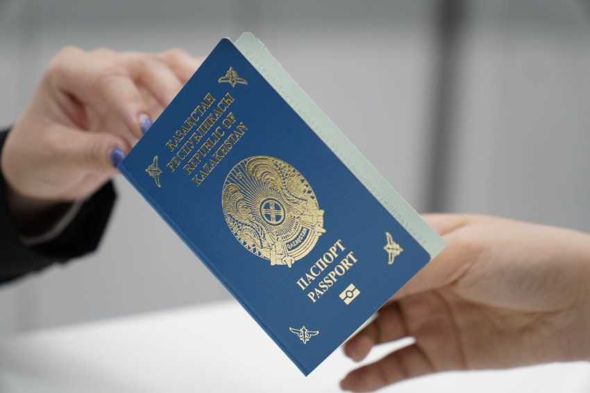 Фотография для новости В Казахстане изменились правила выдачи документов