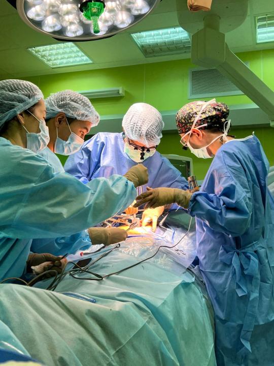Фотография для новости Три спасённых жизни. Пациентам пересадили почки и сердце от одного донора в РК