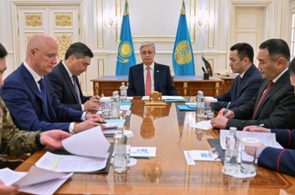 Выговоры! Токаев раскритиковал правительство и акимов в связи с паводками в Казахстане