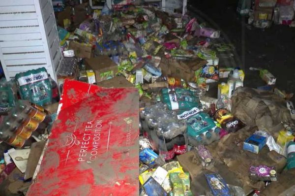 Масштаб трагедии показали в костанайском гипермаркете после паводка