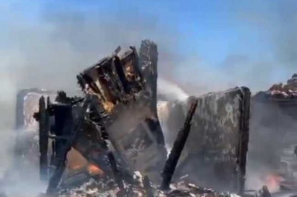 Полностью сгорел дом в Костанайской области