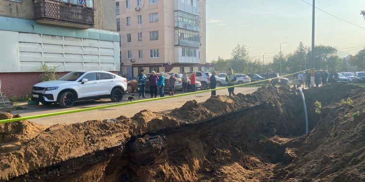 Изображение для новости: Ребёнка насмерть засыпало в траншее в Рудном