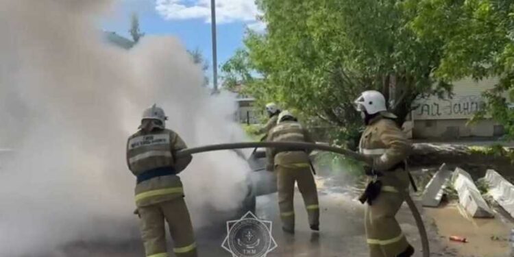 Фотография для новости Три автомобиля за сутки загорелись в Костанайской области