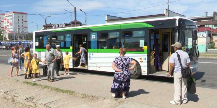 Фотография для новости В костанайских автобусах провели проверку