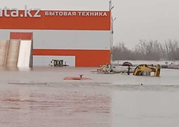 Фотография для новости Всё в воде! Видео района КЖБИ и Набережной в Костанае