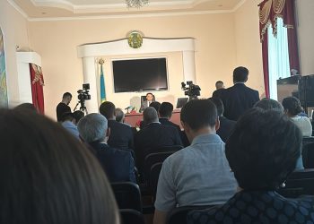 Фотография для новости На совещании с акимом выключили электричество. Энергетики назвали причину