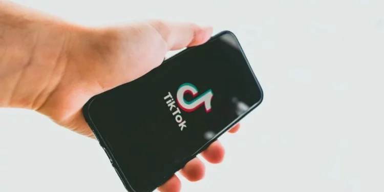 Изображение для новости: TikTok могут ограничить в Казахстане