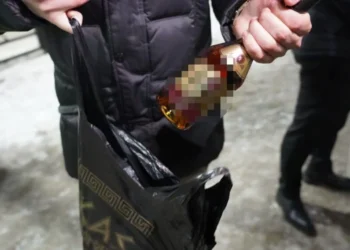 Изображение 1 для Алкоголь после 21.00. Наказывать продавцов и покупателей предложили участники рейда по костанайским магазинам