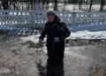 Изображение 8093 к новости Спасатели и военнослужащие МЧС продолжают борьбу с паводками в Костанайской области