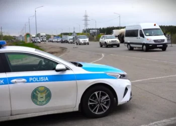 Изображение 1 для Установлены временные ограждения на трассах в Костанайской области