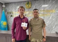 Изображение 1 для Наградили костанайца, спасшего на реке четверых школьников