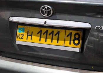 Изображение 1 для Желтые автомобильные номера планируют упразднить в Казахстане