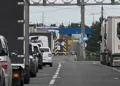 Изображение 6 для Установлены размеры платы за пропуск грузовиков через границу РК