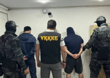Изображение 4 для В Костанае задержана группа вымогателей