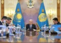 Изображение 2 для Усилить меры по росту доходов казахстанцев. Токаев провел совещание