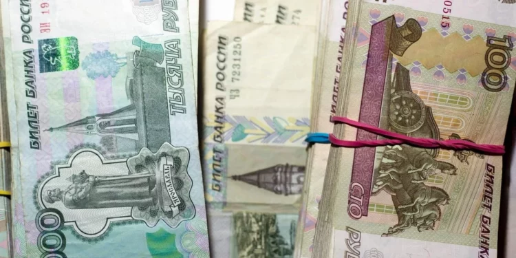 Изображение для новости: Рубль пробил психологическую отметку: что ждёт тенге