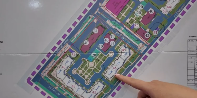 Изображение для новости: «Стройка уже идёт?» Слушания по центру Костаная прошли под шум протестов