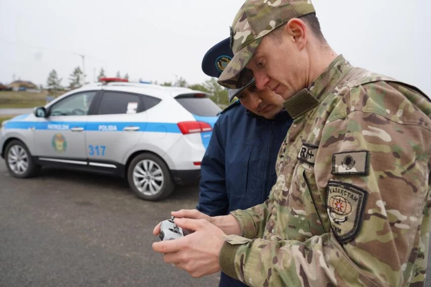Изображение 4 для Контроль дорог у границы. Бус, перевозивший пассажиров из Костаная в Челябинск, отправили на спецстоянку