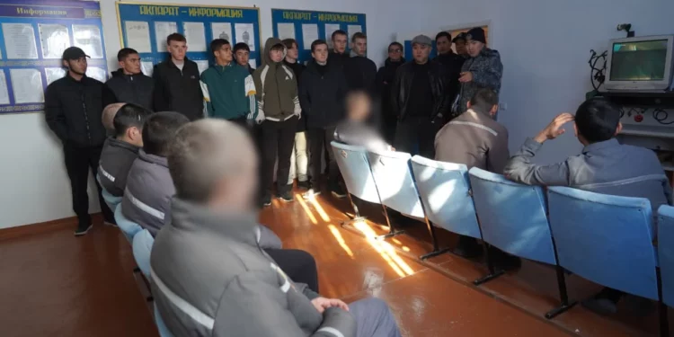 Изображение для новости: Костанайским студентам показали, чем заканчивается «лёгкий заработок» на наркотиках