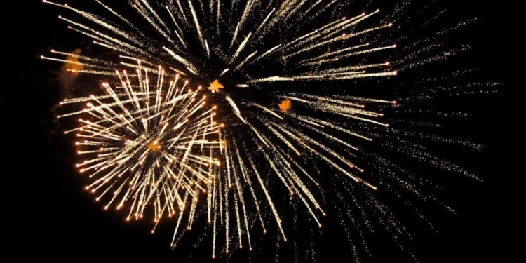 Изображение для новости: Запускают фейерверки: какие штрафы грозят нарушителям