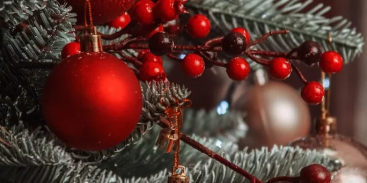 Изображение для новости: Новый год-2026: утверждён официальный календарь выходных