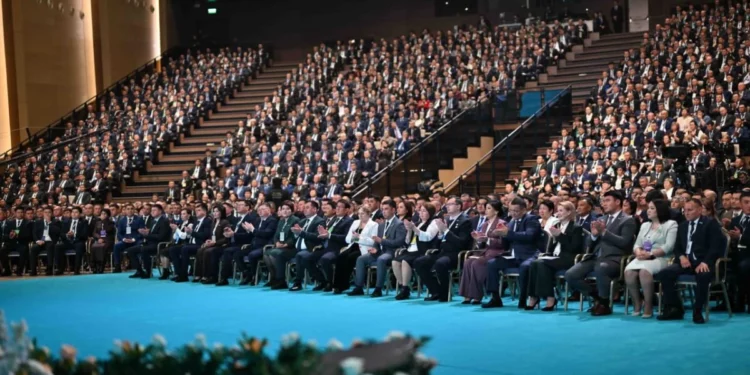 Изображение для новости: Плати налоги там, где работаешь и получаешь доходы“ – Токаев