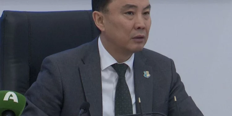 Изображение для новости: Погода-бонус для подрядчика. В Костанае раскритиковали темпы работ на детских площадках