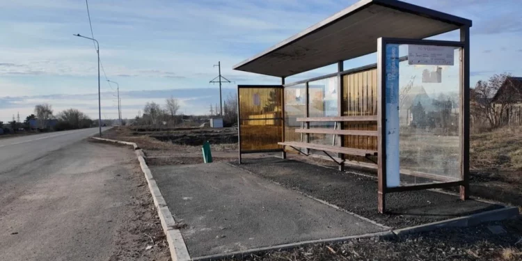 Изображение для новости: «Сняли павильоны — дети идут по трассе»: конфликт в костанайском садовом обществе