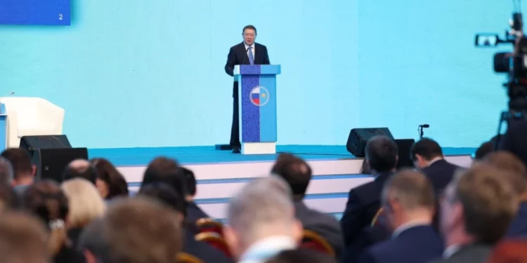 Изображение для новости: Аким Костанайской области выступил на форуме с участием Касым-Жомарта Токаева и Владимира Путина