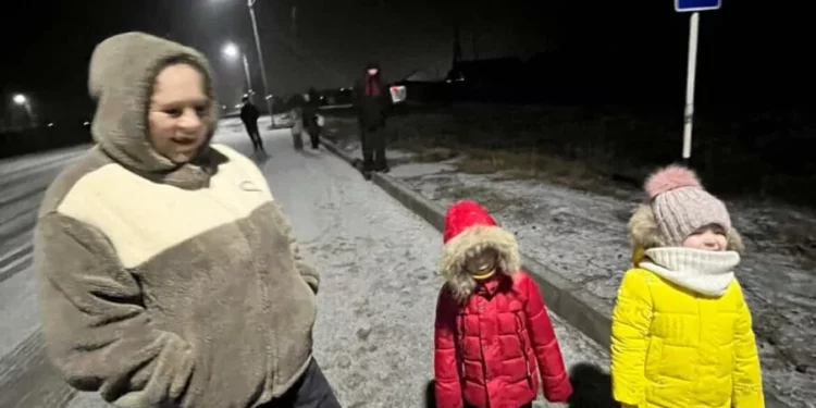 Изображение для новости: «Под дождём и снегом»: жители КСК просят остановку