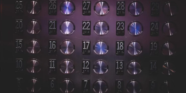 Изображение для новости: Капремонт в рассрочку: костанайцы могут заменить крышу или лифт