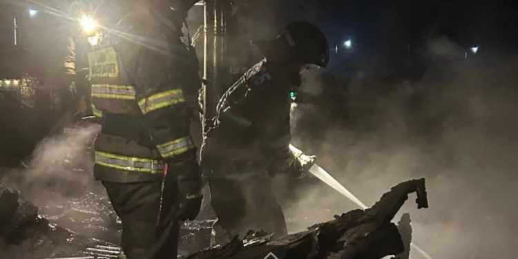 Изображение для новости: Ночной пожар тушили в Рудном