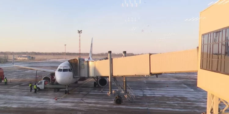 Изображение для новости: В костанайском аэропорту заработал телескопический трап