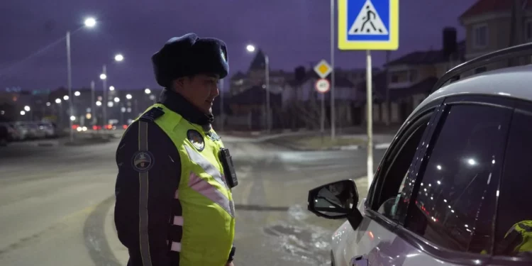 Изображение для новости: Бабушку не увидел, пешехода не заметил: полицию Костаная возмущает поведение водителей