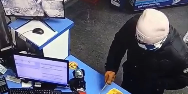 Изображение для новости: Открытое лицо в общественных местах: почему новое правило в Казахстане связано с безопасностью