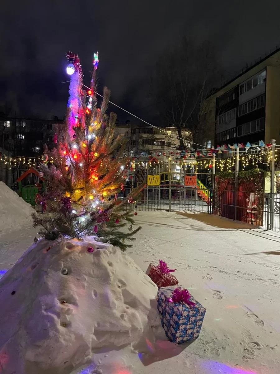 Изображение 5 для В Костанае подвели итоги конкурса на лучшее новогоднее оформление дворов