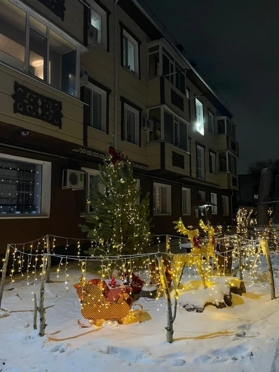 Изображение 8 для В Костанае подвели итоги конкурса на лучшее новогоднее оформление дворов
