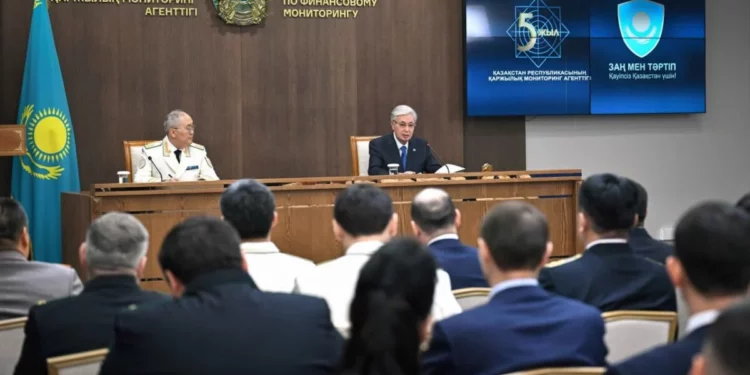 Изображение для новости: Отказаться от тотальных проверок при контроле социальной сферы призвал Токаев