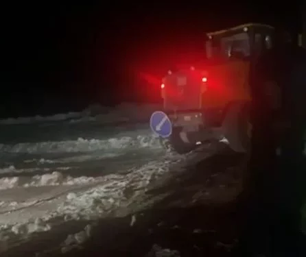 Изображение для новости: На трассе Костанай – Карабутак спасатели эвакуировали фуру с животными