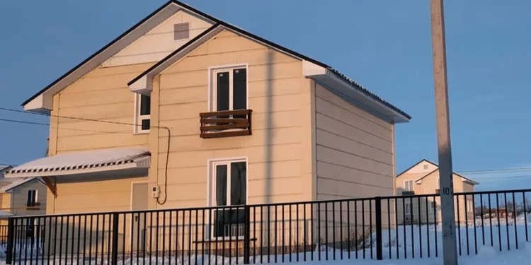 Изображение для новости: Новый район — новая жизнь: в Кунае первые семьи получили дома по госпрограмме