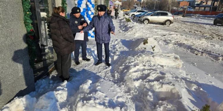 Изображение для новости: Не убрал снег — готовься к проверке: рейды полиции в Костанае