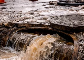 Изображение для новости: Из-за изношенных труб в Костанае произошла утечка воды